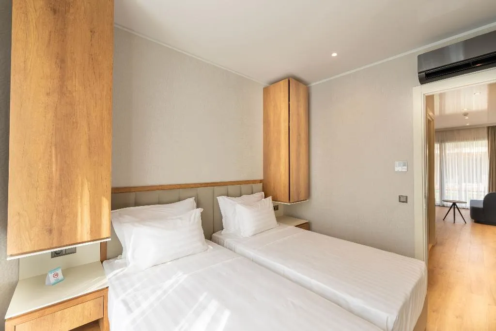 Room WITH PRIVATE POOL Room, Club Marco Polo - All Inclusive, Antalya