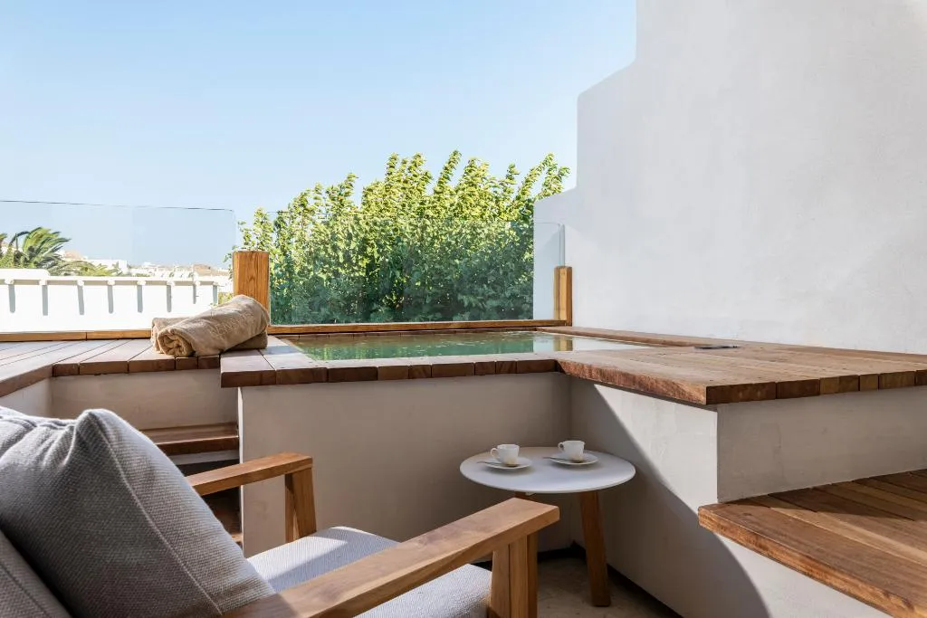 JUNIOR SUITE SIDE SEA VIEW Room, Kensho Psarou, Mykonos