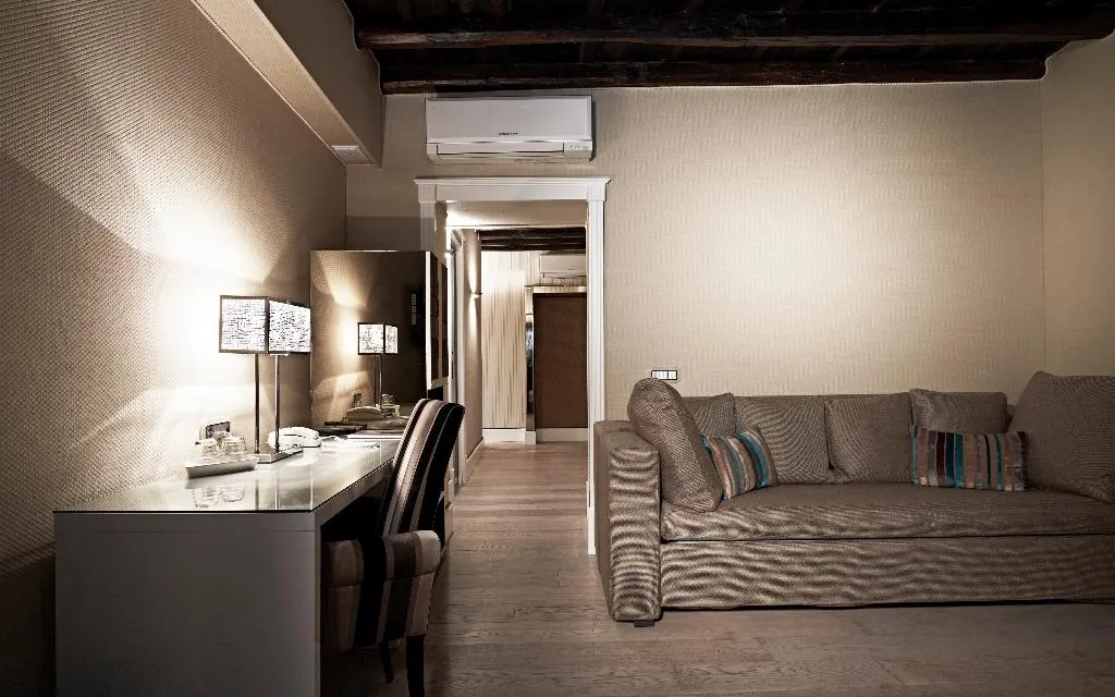 DOUBLE SUPERIOR Room, LE REVE DE NAIM Roma, Rome