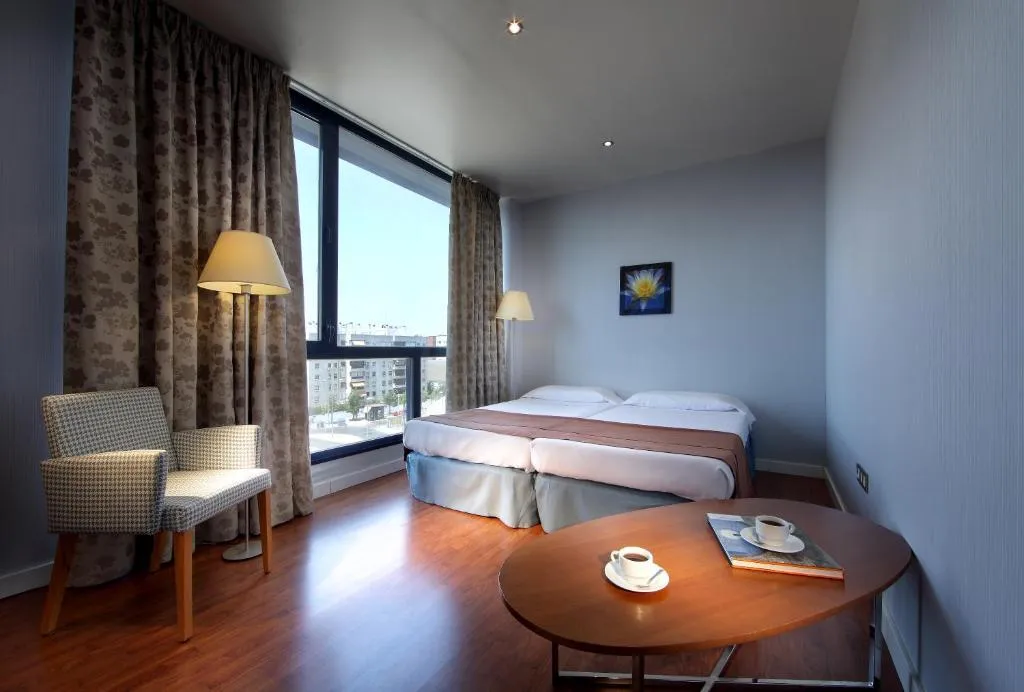 QUADRUPLE STANDARD Room, Exe Sevilla Palmera, Seville