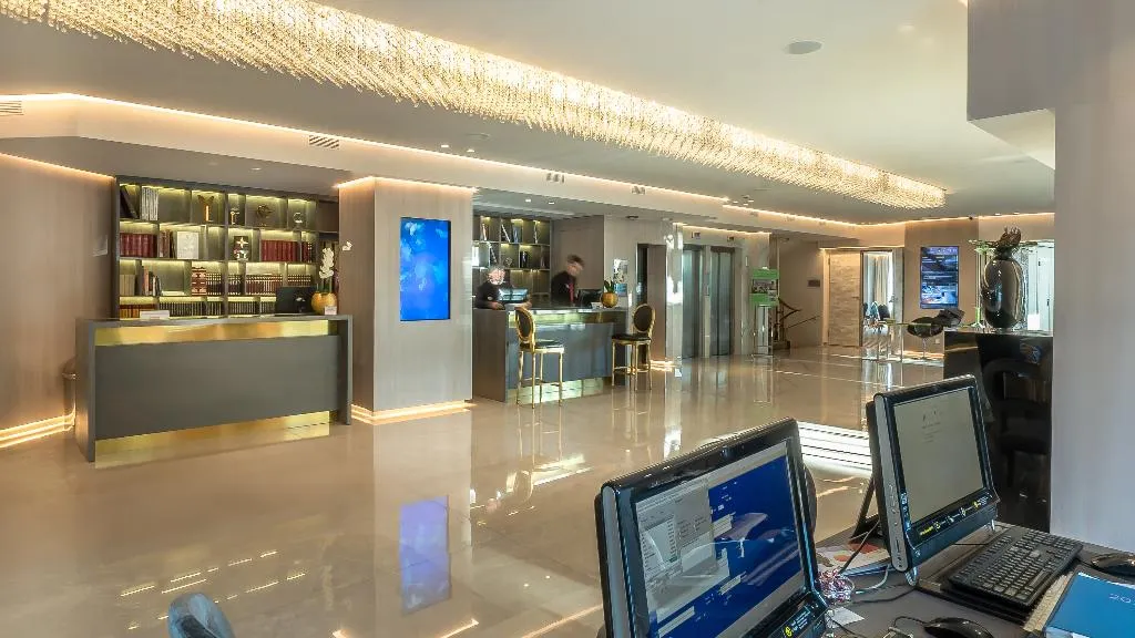 Lobby, St. George Lycabettus, Athens