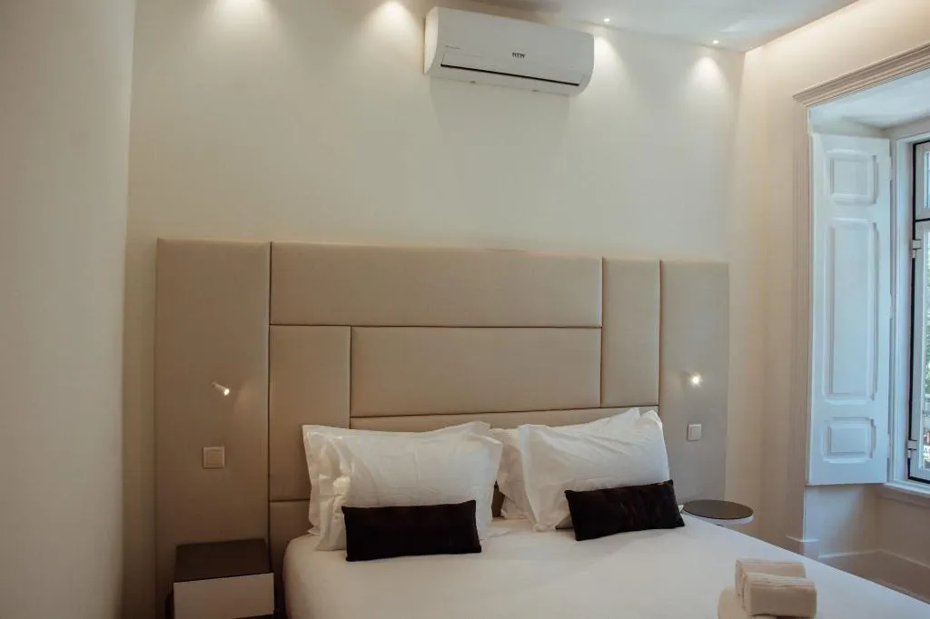 Room, Le Premier Lisbon Suites, Lisbon
