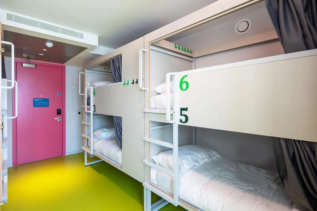 Room, Clink i Lár, Dublin