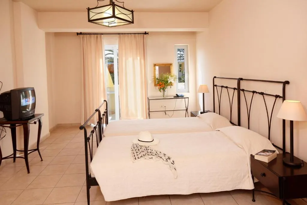 STUDIO ECONOMY Room, Lambrinos Suites, Crete
