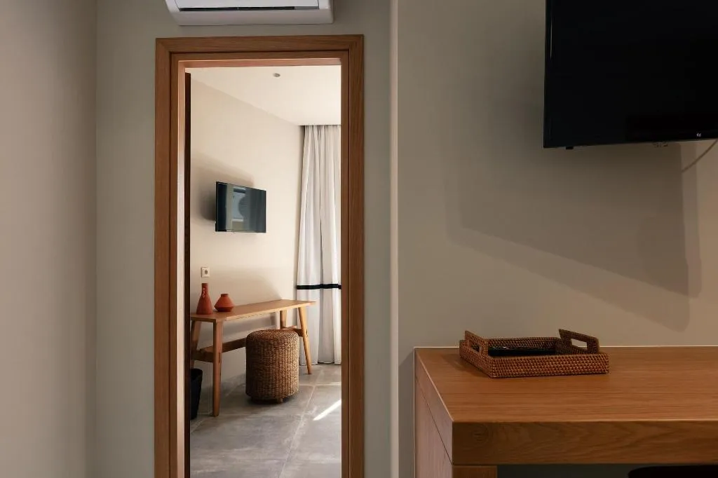Room, Chapter 02 Gallery Suites, Crete