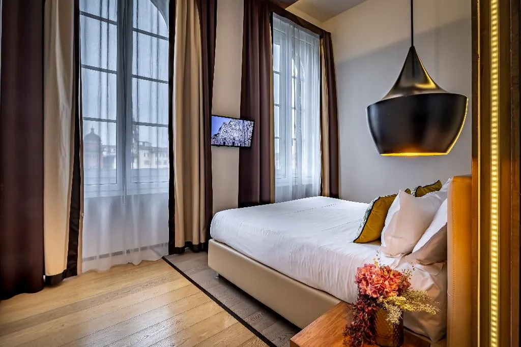 SUITE RIVER VIEW Room, Palazzo Alfieri, Florence