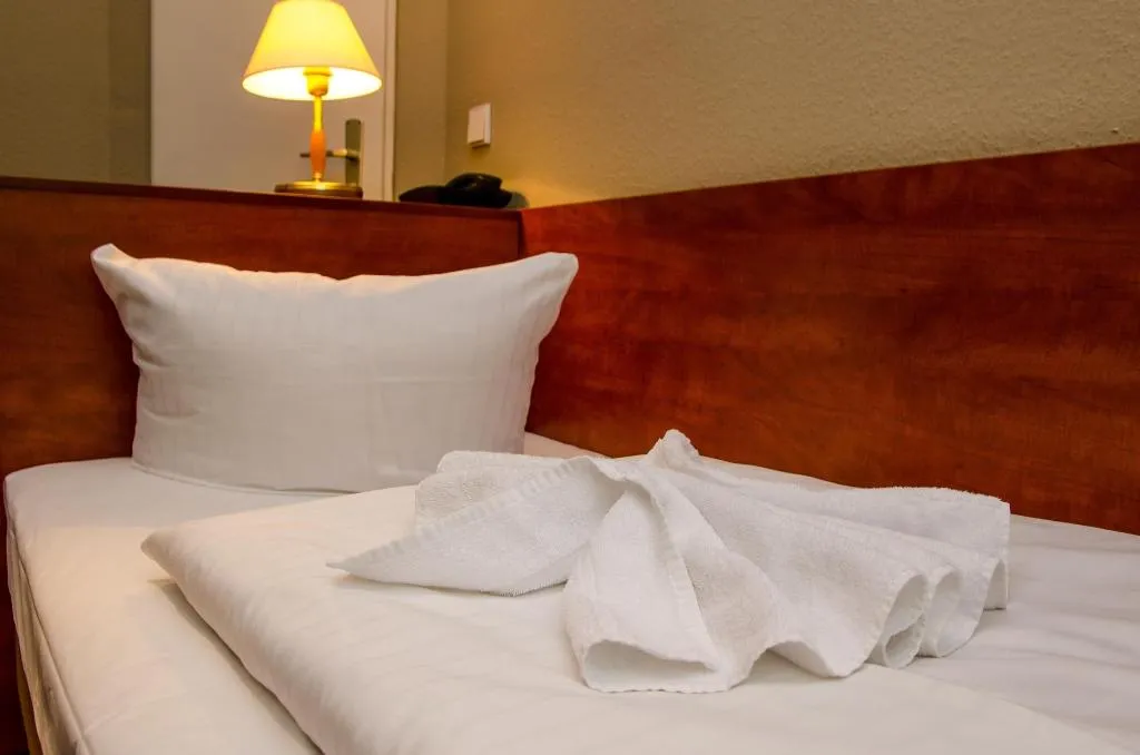 Room, Astrid, Berlin