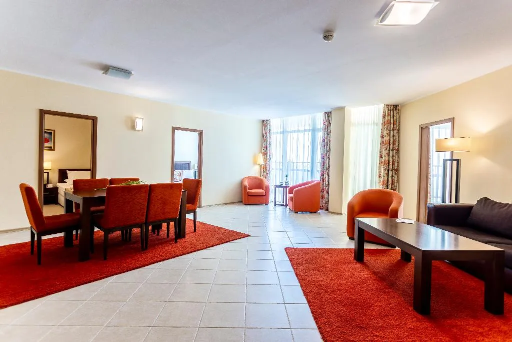 APARTMENT THREE BEDROOMS Room, Sunset Resort, Bourgas