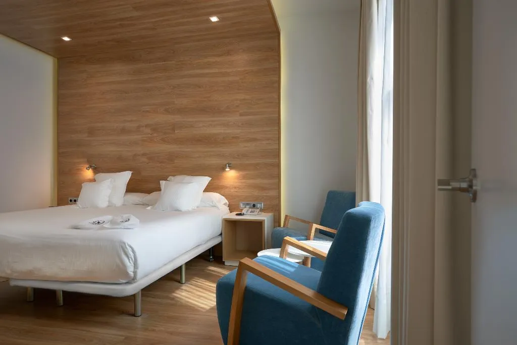 Double or Twin SUPERIOR WITH AIR CONDITIONING Room, Monte Puertatierra, Costa De La Luz