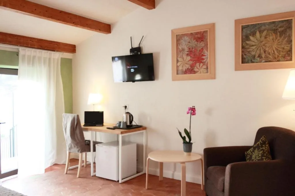 Room, La Corte Dei Limoni, Catania