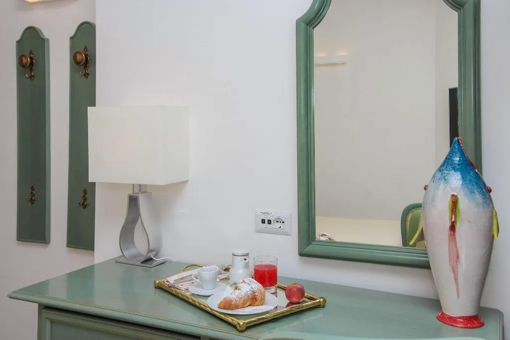 Room, Al Pesce d'Oro, Naples