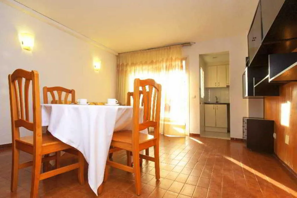APARTMENT CAPACITY 4 ONE BEDROOM Room, Alboran, Costa Dorada