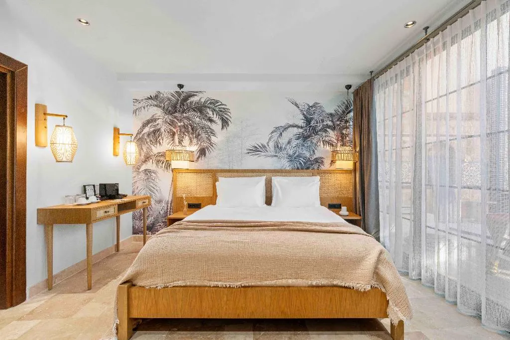 SUITE SUPERIOR POOL VIEW Room, Belmondo Suites Old Town Antalya, Antalya