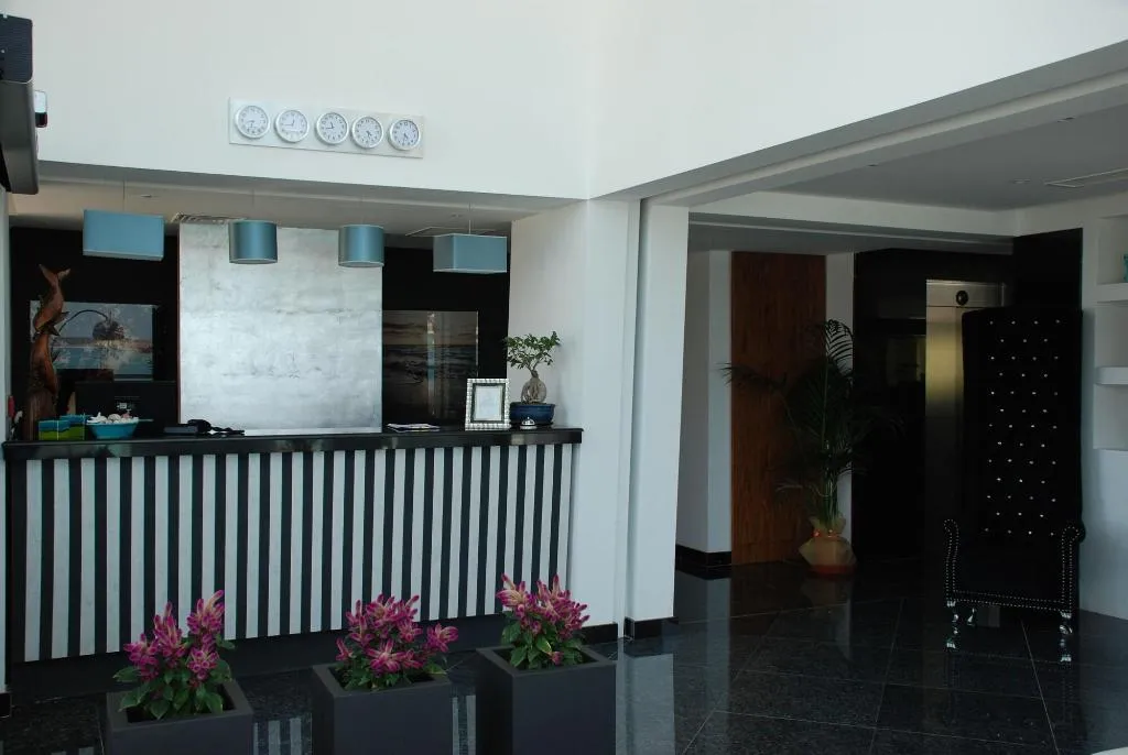 Lobby, Water's Edge, Malta