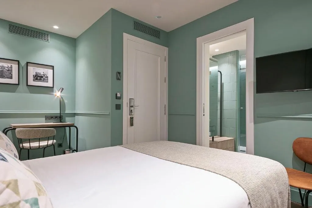 DOUBLE SUPERIOR Room, Via Augusta, Barcelona