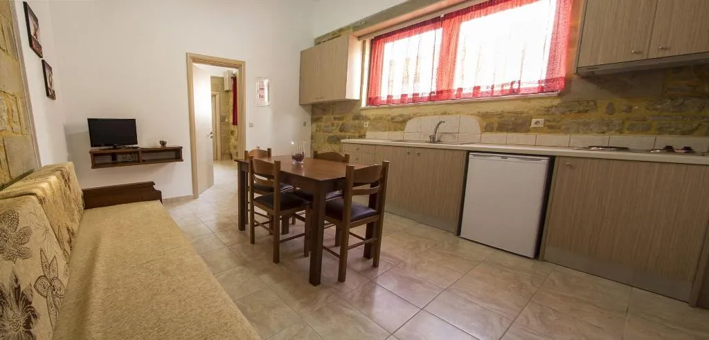 Room, Agarathos, Crete