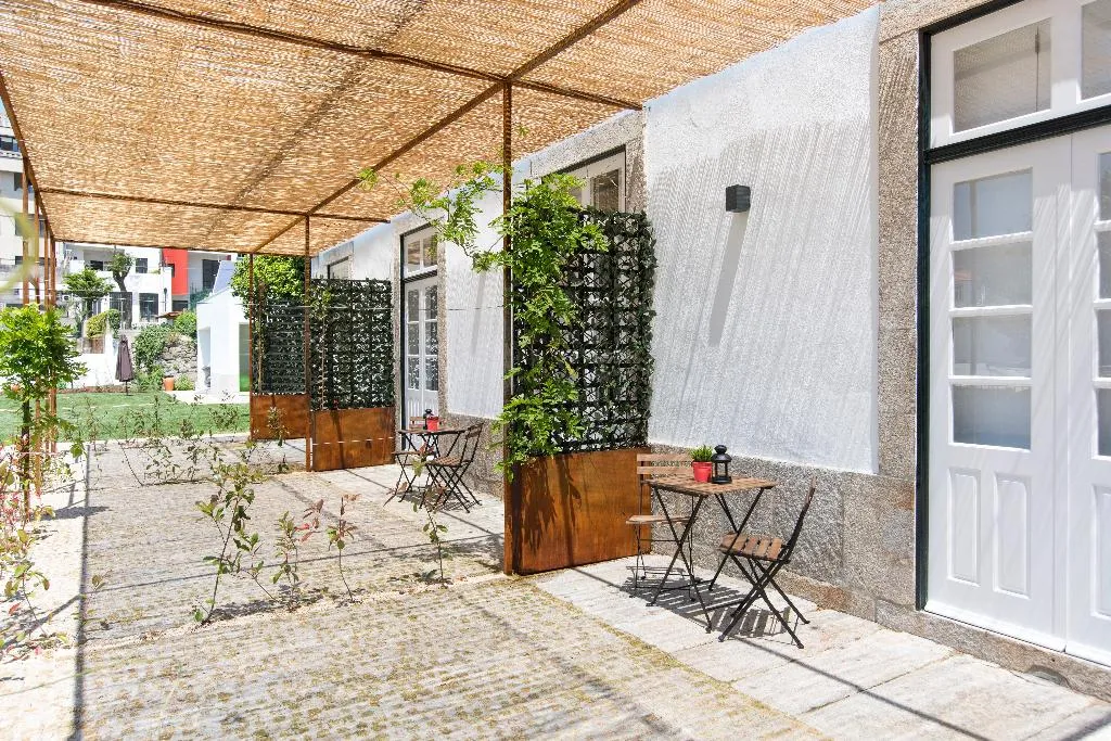 STUDIO GARDEN VIEW Room, bnapartments Carregal, Porto