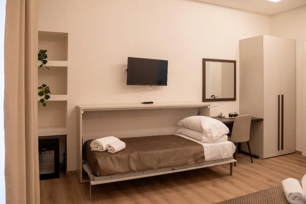 TRIPLE STANDARD Room, Palazzo Cappuccini Art Relais, Naples