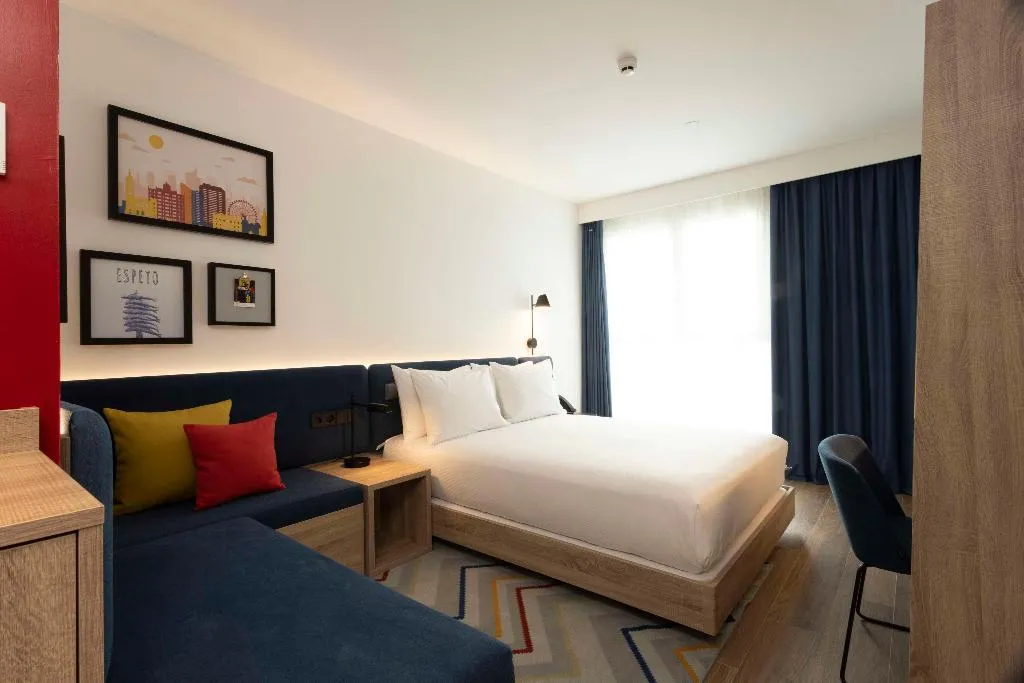 DOUBLE QUEEN SIZE BED Room, Hampton By Hilton Malaga Martiricos, Costa Del Sol