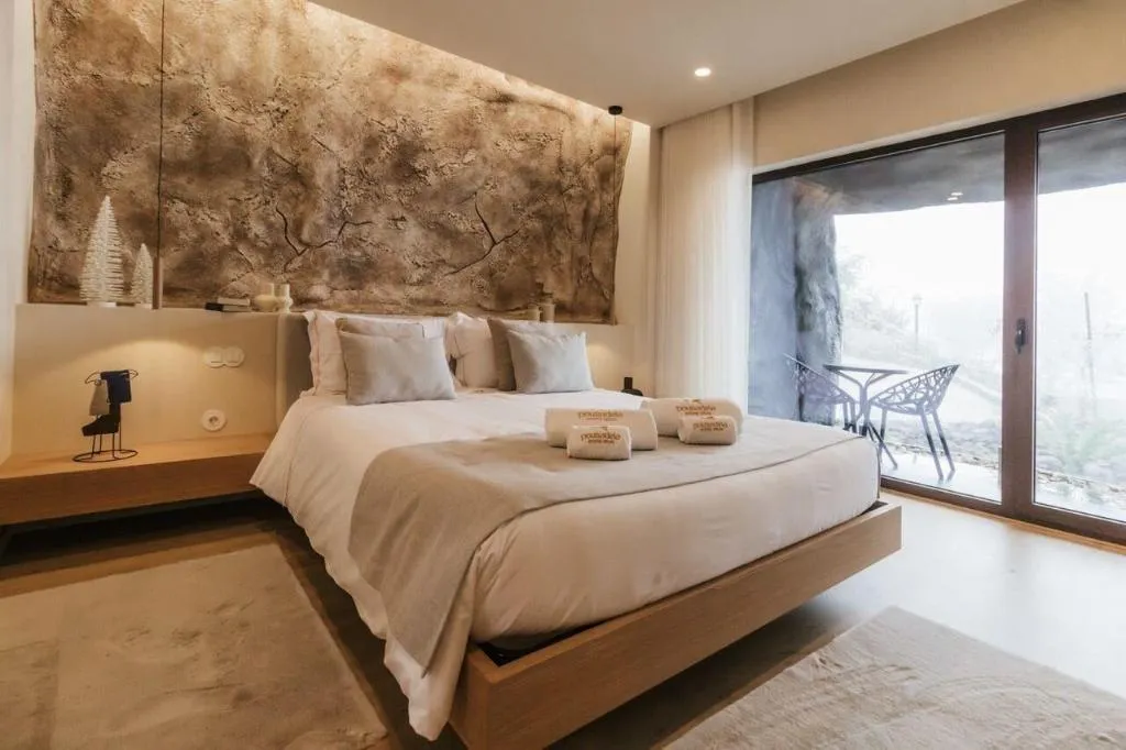 Room, Pousadela Village, Porto