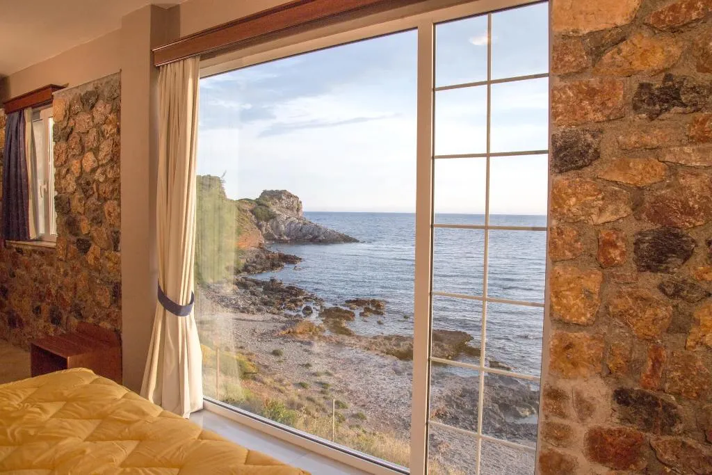 APARTMENT OCEAN FRONT TWO BEDROOMS Room, Elea Mare by GHH, Kalamata