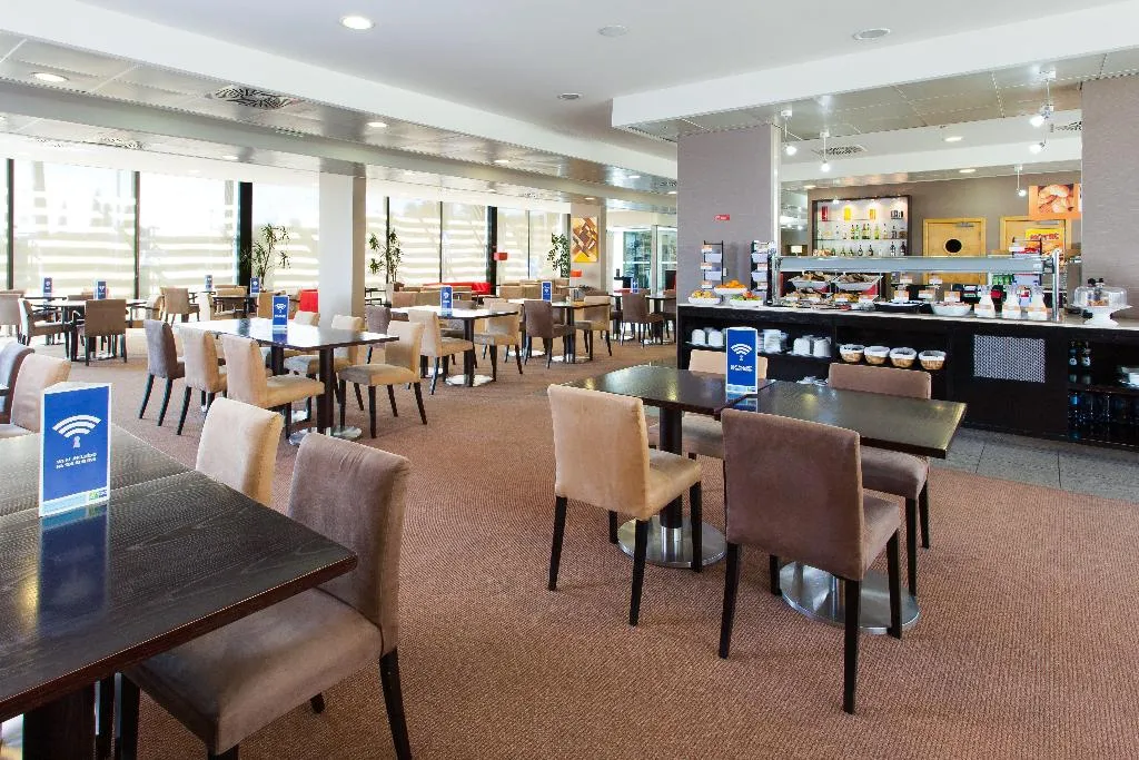 Restaurant, Holiday Inn Express Lisbon-Oeiras, Lisbon