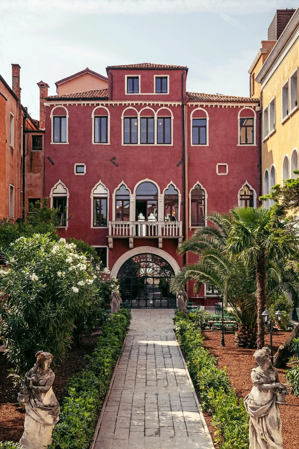 General view, Il Palazzo Experimental, Venice
