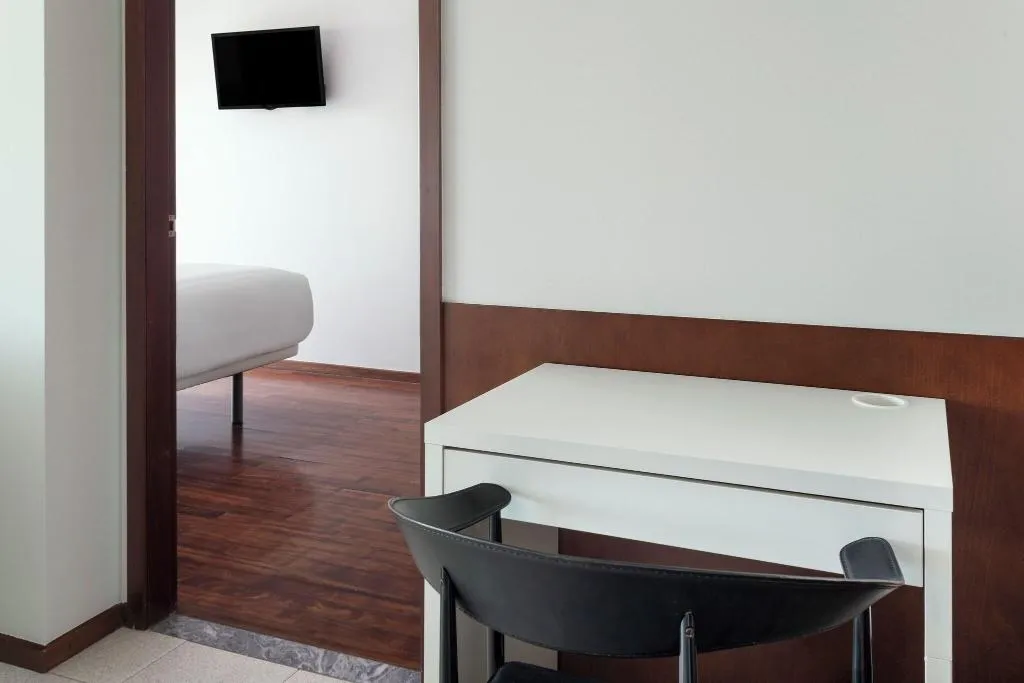 Room, B&B Hotel e Apartamentos Felgueiras, Porto