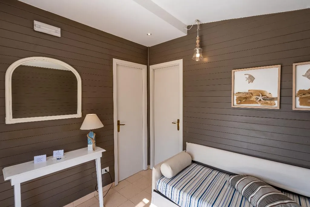 QUADRUPLE STANDARD Room, Le Dune Beach Club, Catania