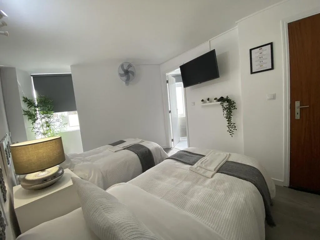 Room, Residencial Triunfo, Porto