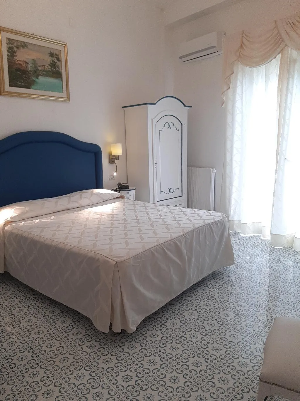 TRIPLE SEA VIEW Room, La Perla, Naples