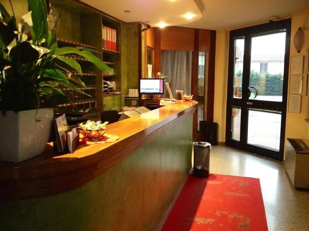 Lobby, Motel Europa, Milan