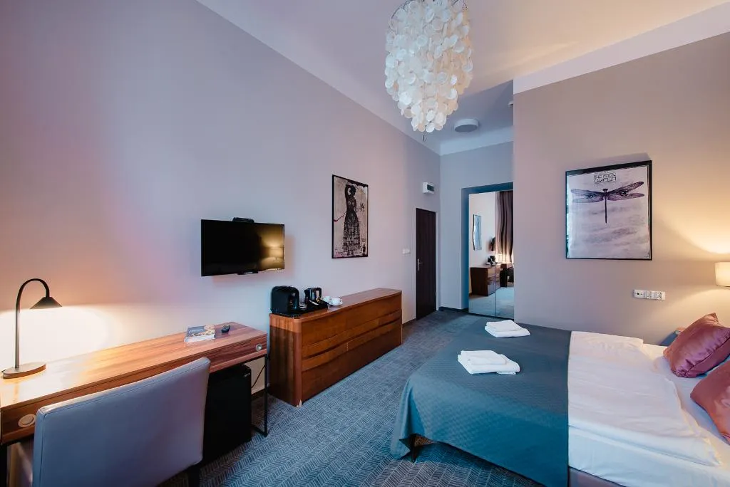 QUADRUPLE DELUXE Room, Aparthotel Old Town, Krakow