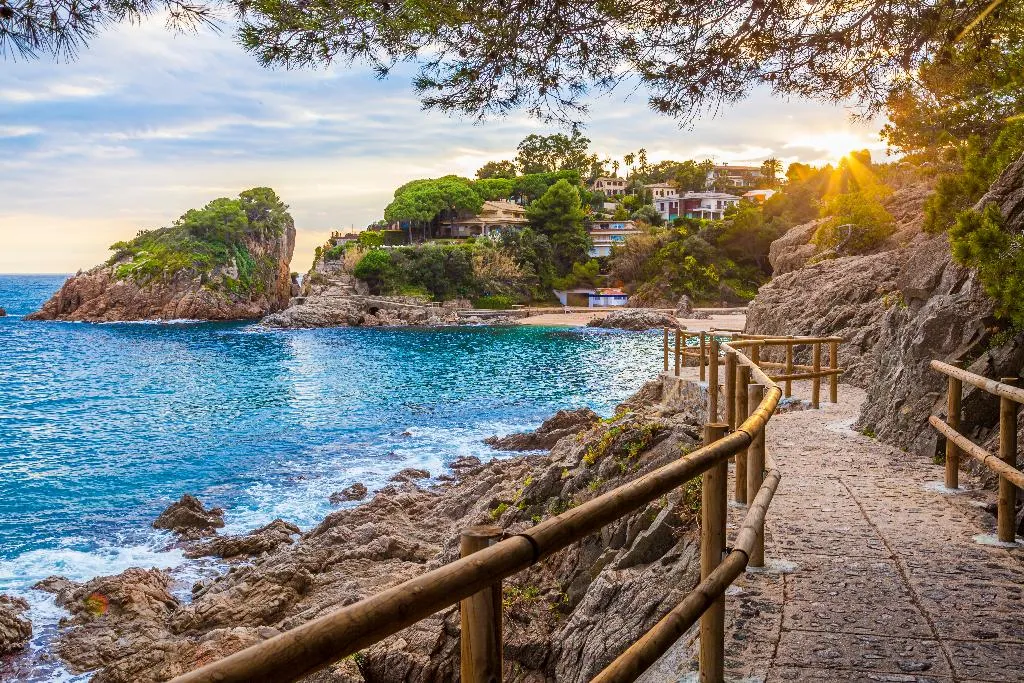 Sports and Entertainment, Maremagnum, Costa Brava