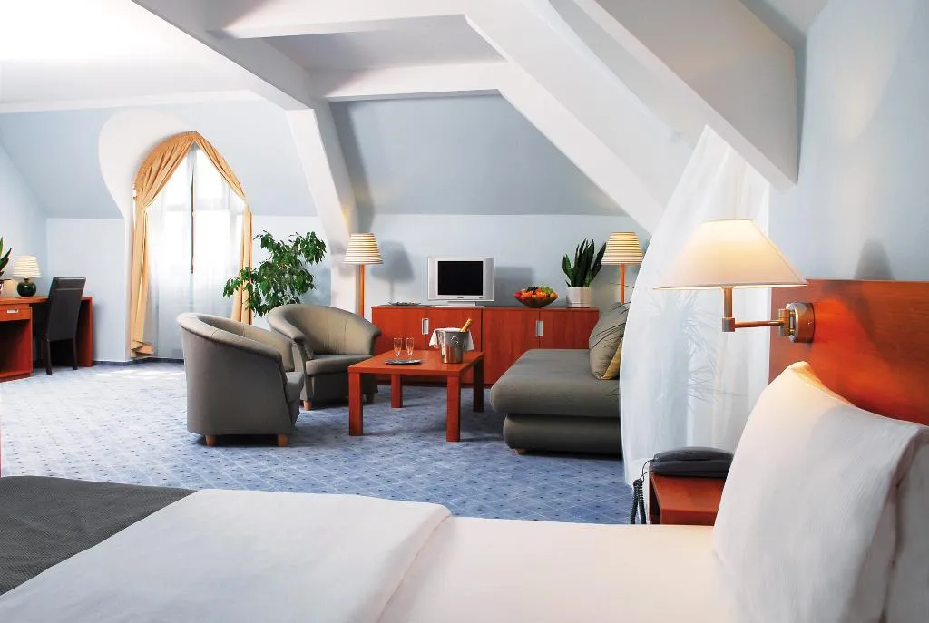 TRIPLE SUPERIOR Room, Hotel Na Zamecku, Prague