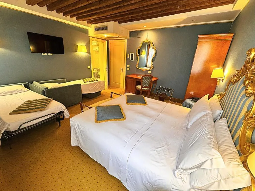 FAMILY ROOM DELUXE Room, Corte Contarina, Venice