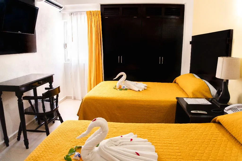 DOUBLE STANDARD Room, Antillano, Cancun Area