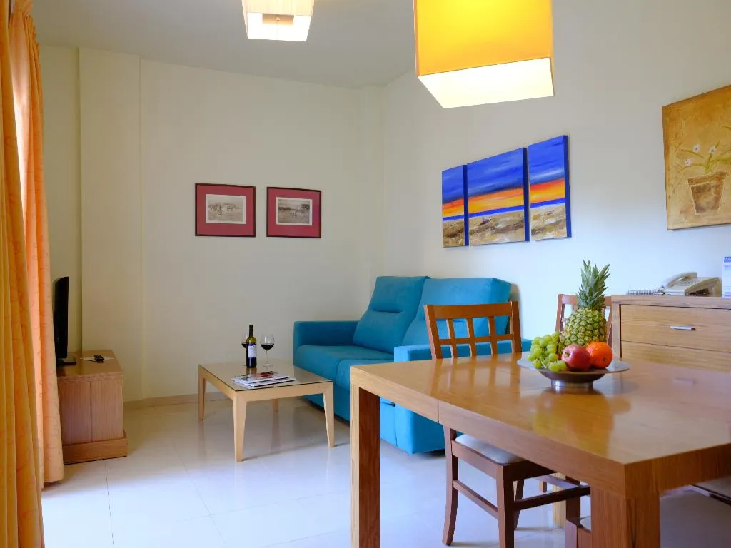 APARTMENT SUPERIOR TWO BEDROOMS Room, Marina Turquesa, Costa Del Sol