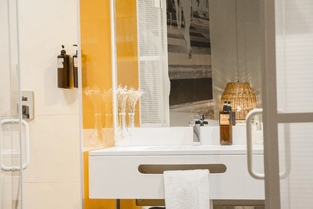 SINGLE STANDARD Room, Room Select Liberdade, Lisbon