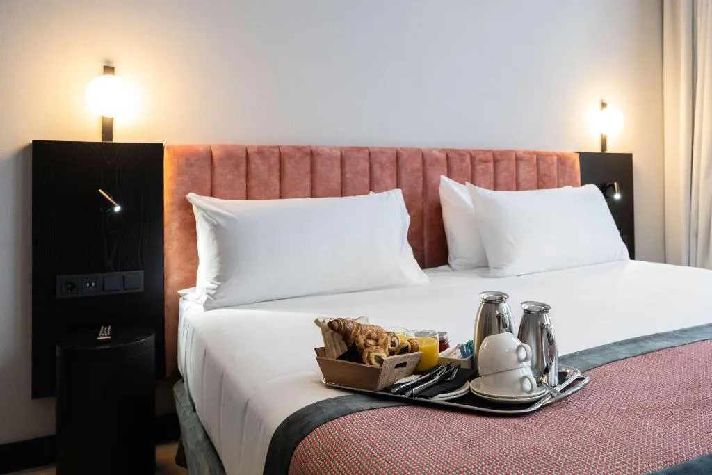 Room, Catalonia Vondel Amsterdam, Amsterdam