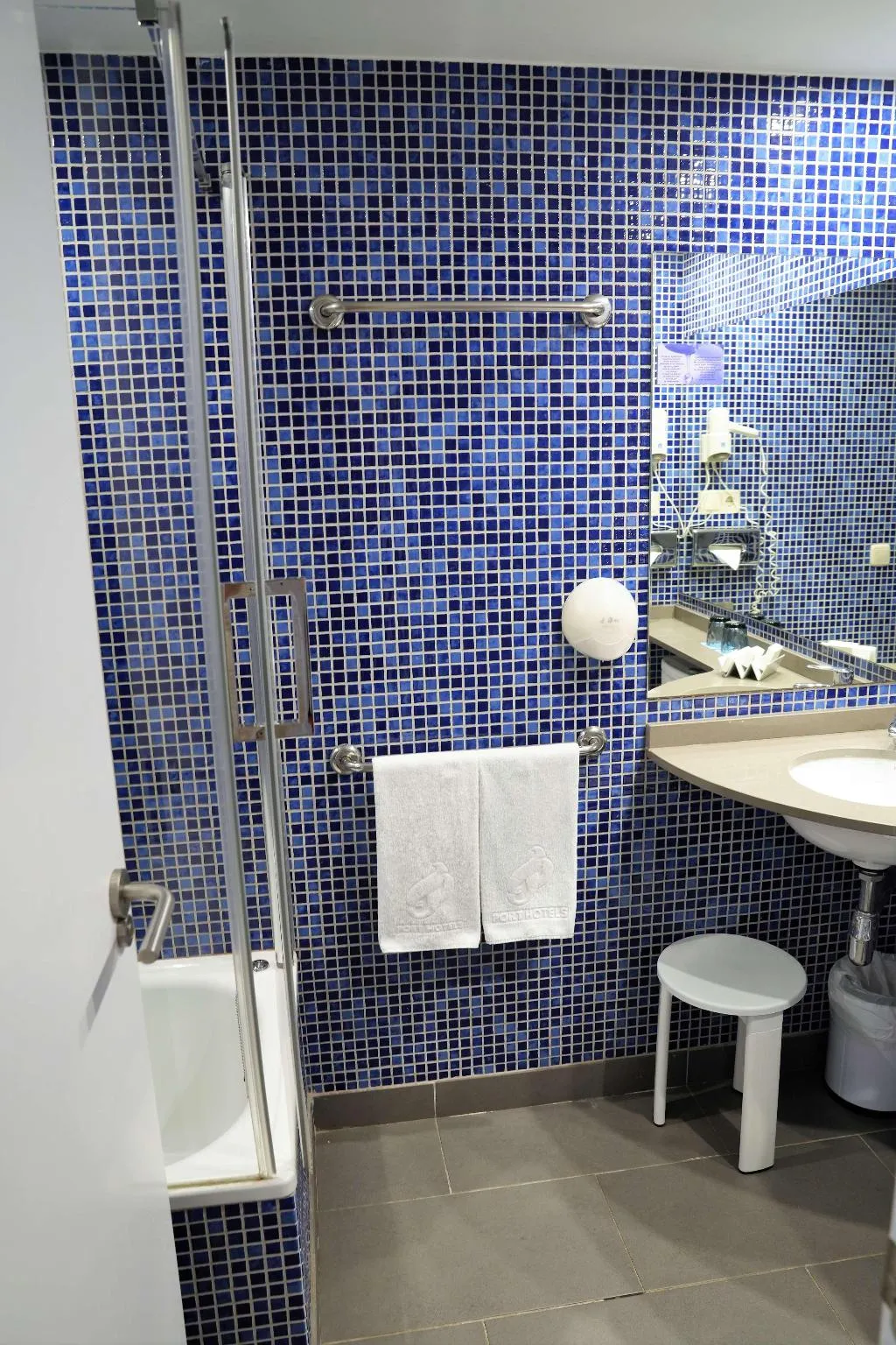Room, Port Valencia Feria, Valencia