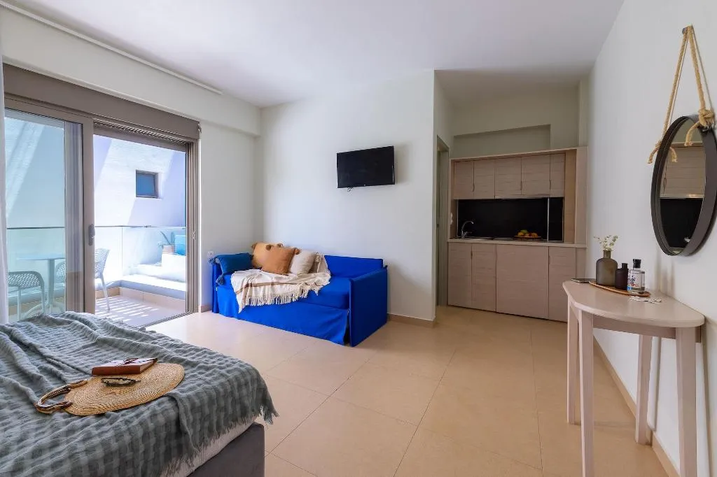 Room, Blue Horizon, Crete