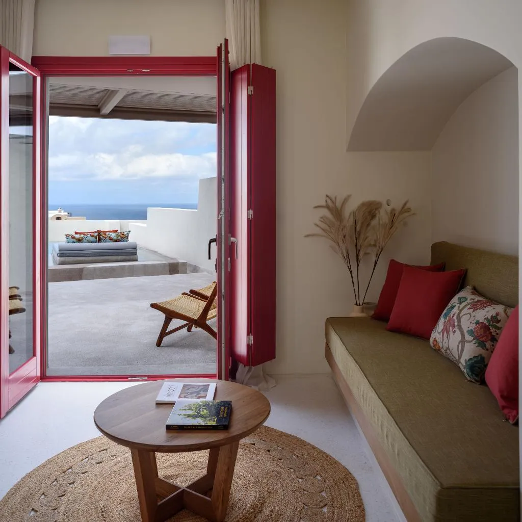 SUITE COMFORT Room, Potnia Theron Suites, Santorini