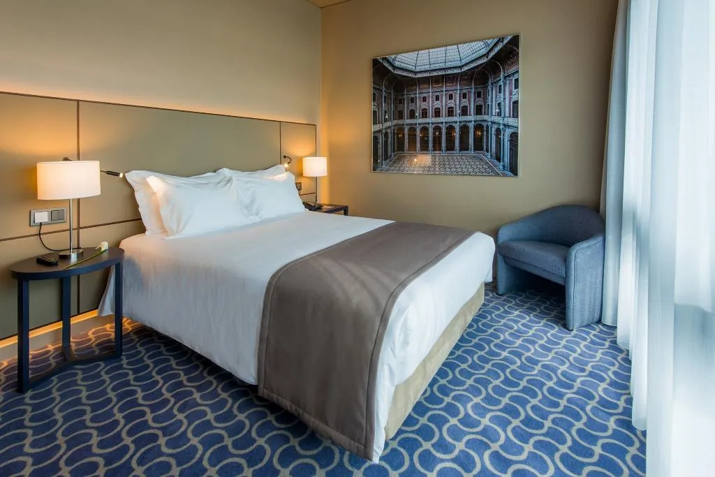 FAMILY ROOM CAPACITY 4 Room, Dom Henrique - Downtown, Porto