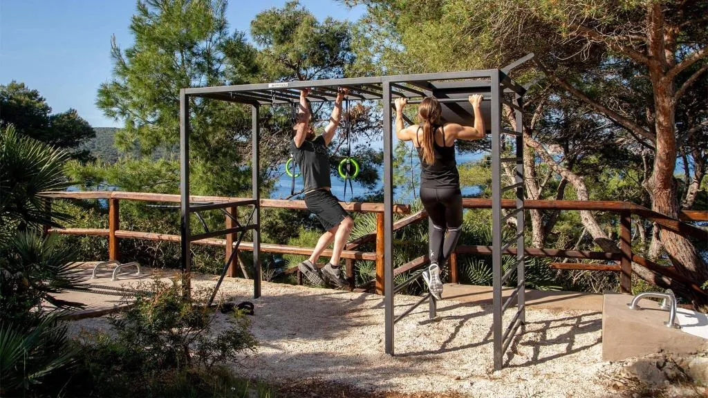 Sports and Entertainment, El Faro, Alghero