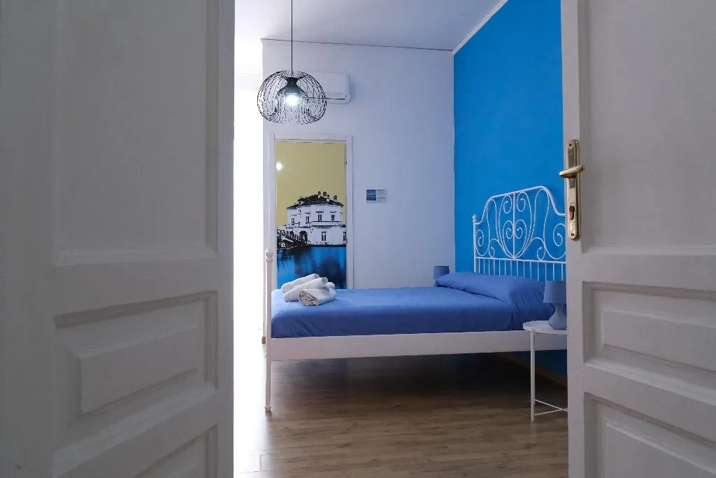 TRIPLE CLASSIC DELUXE Room, B&B Tarumbò, Naples