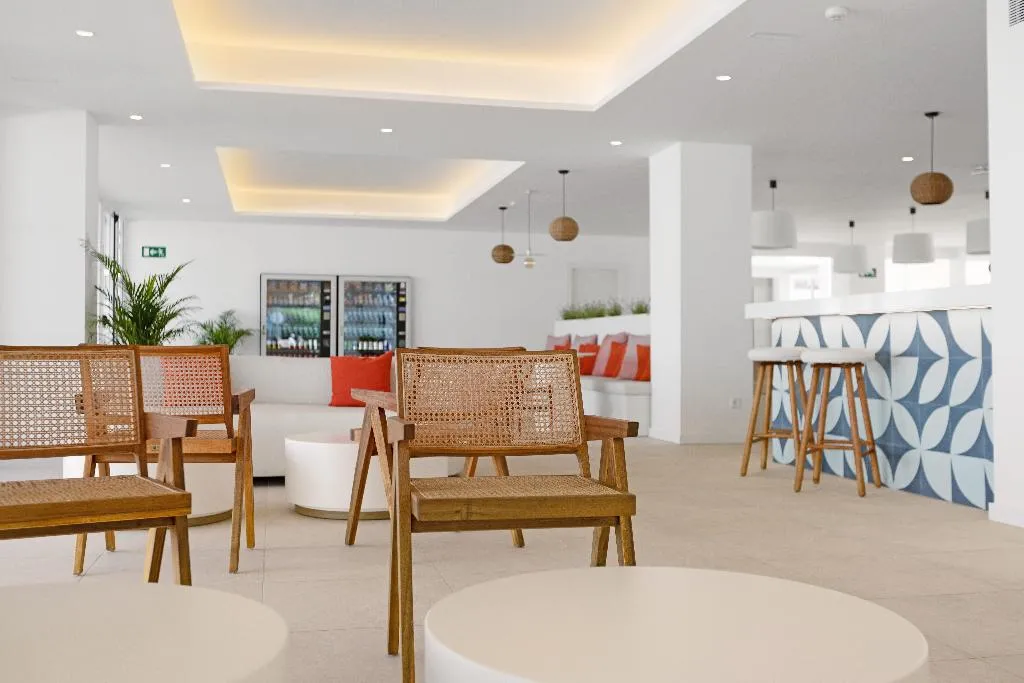 Bar, Palmanova Beach Apartments by TRH, Majorca