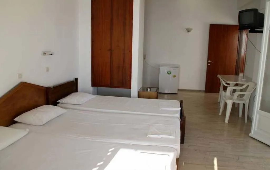 TRIPLE STANDARD Room, El Greco, Corfu