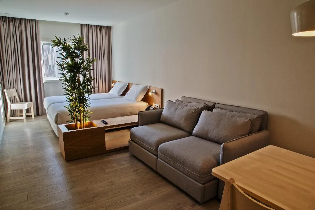 SUITE GRAND Room, Spot Family Suites, Porto