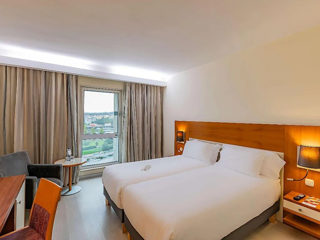 Room, Mercure Lisboa Hotel, Lisbon